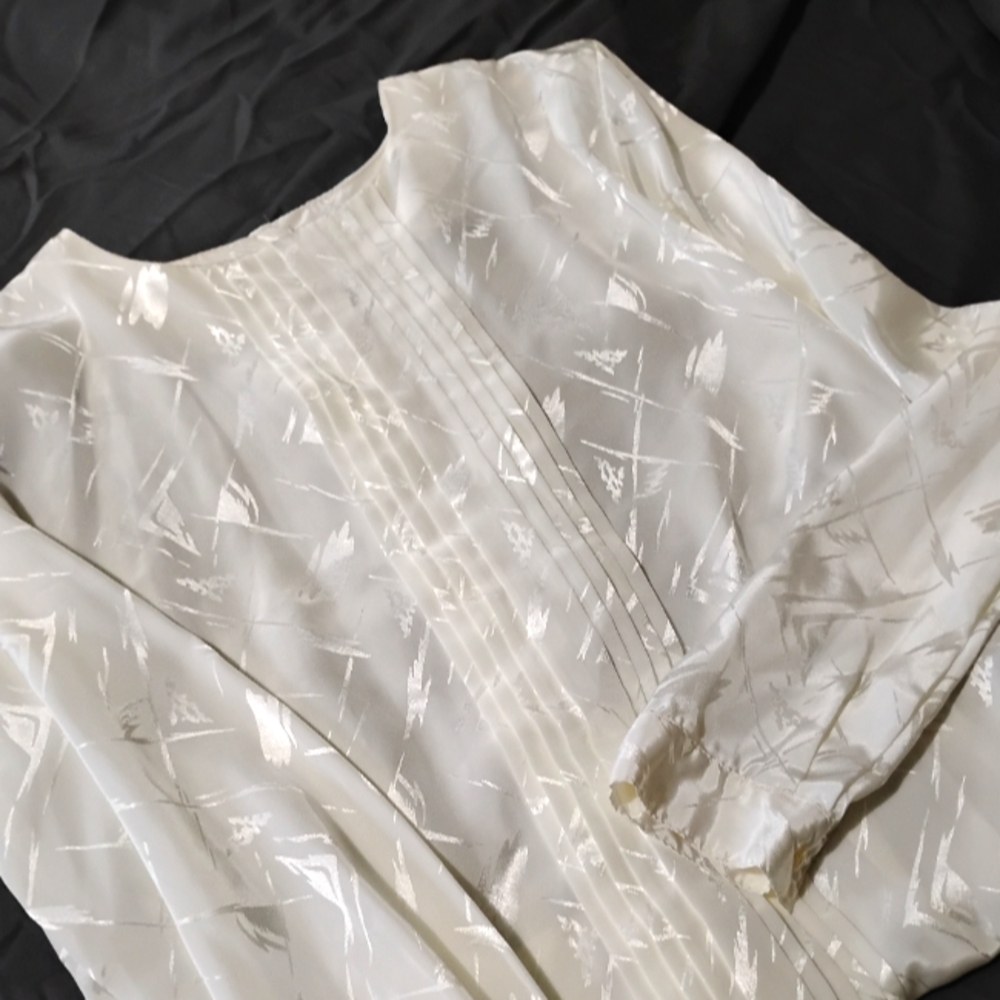 🪻4/$8🪻Vintage Pleated Metallic Blouse Disco Vibes Mariel Size 8 Pleat Front